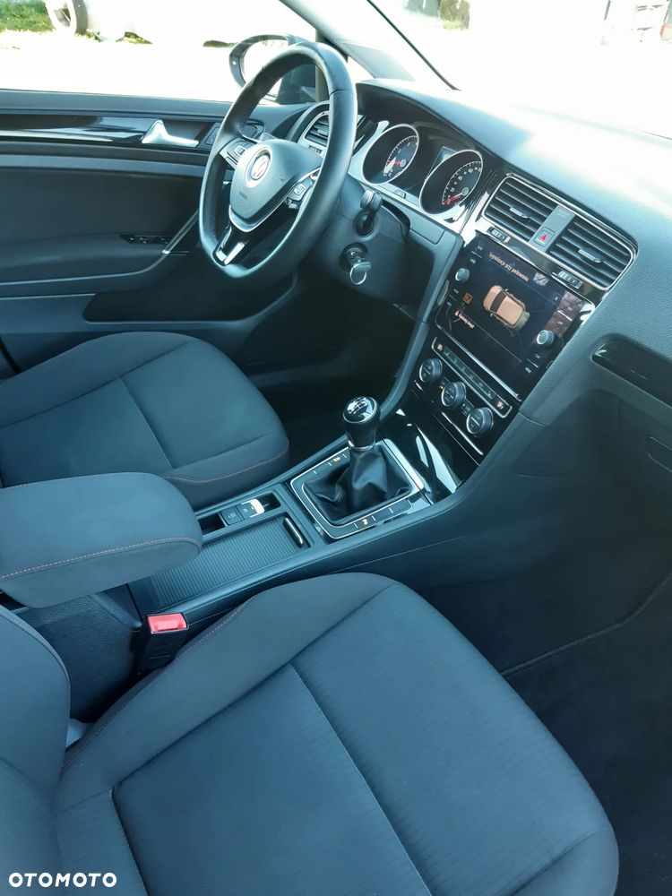 Volkswagen Golf 1.0 TSI Sound - 16