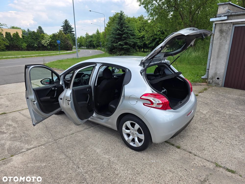Peugeot 208 1.4 HDi Access - 9