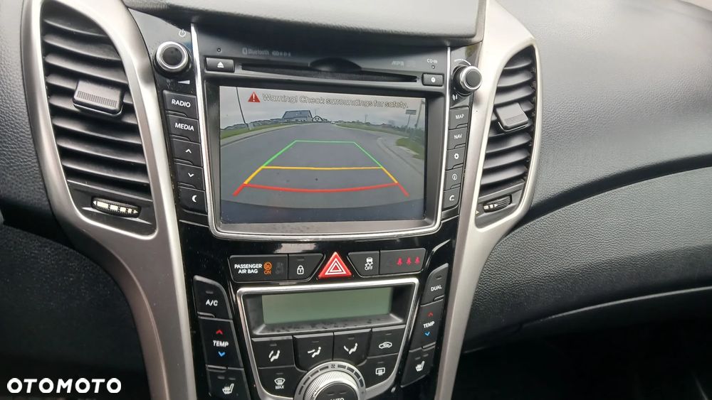 Hyundai i30 blue 1.6 GDI Style - 14