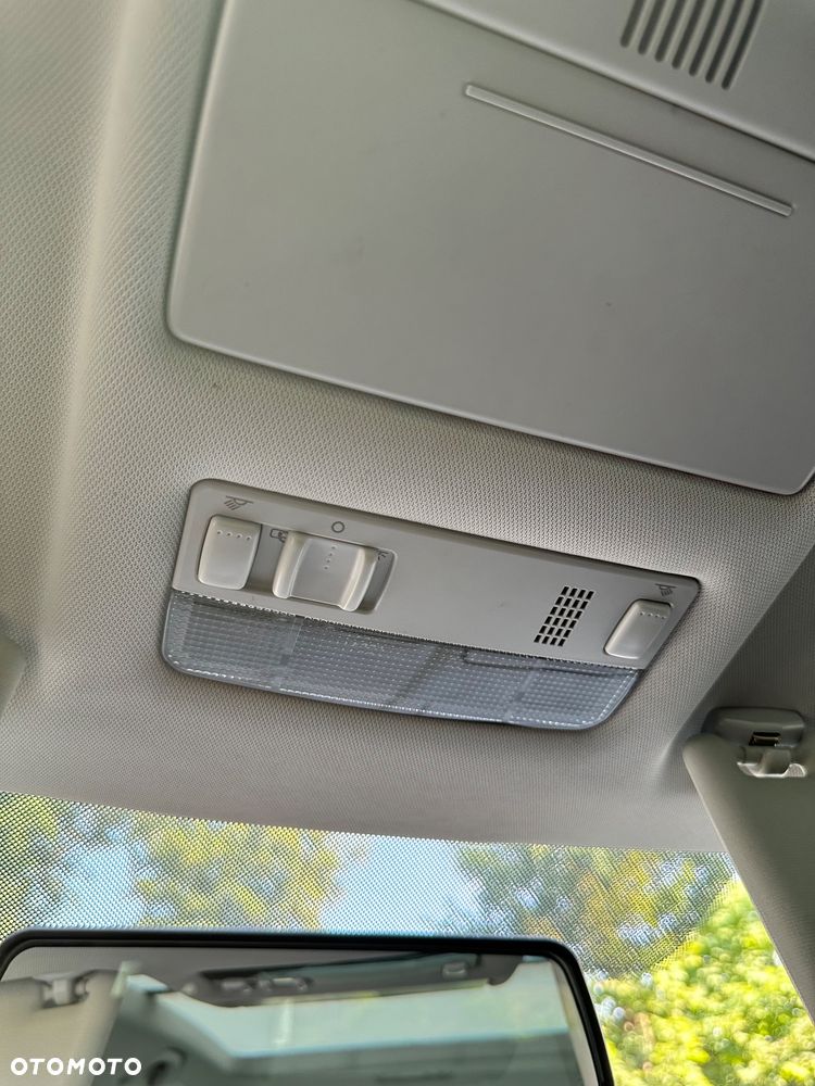 Skoda Roomster 1.2 TSI Elegance PLUS EDITION - 25