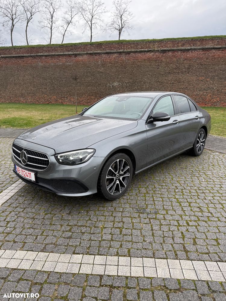 Mercedes-Benz E 220 d T 9G-TRONIC Avantgarde - 1