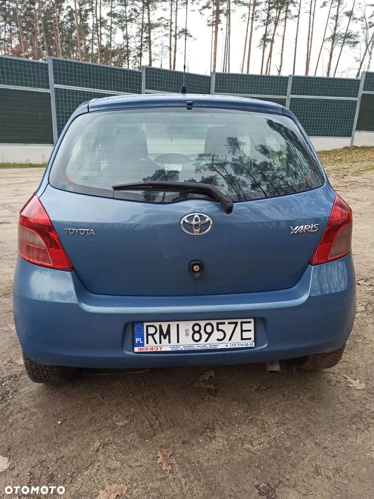 Toyota Yaris - 6
