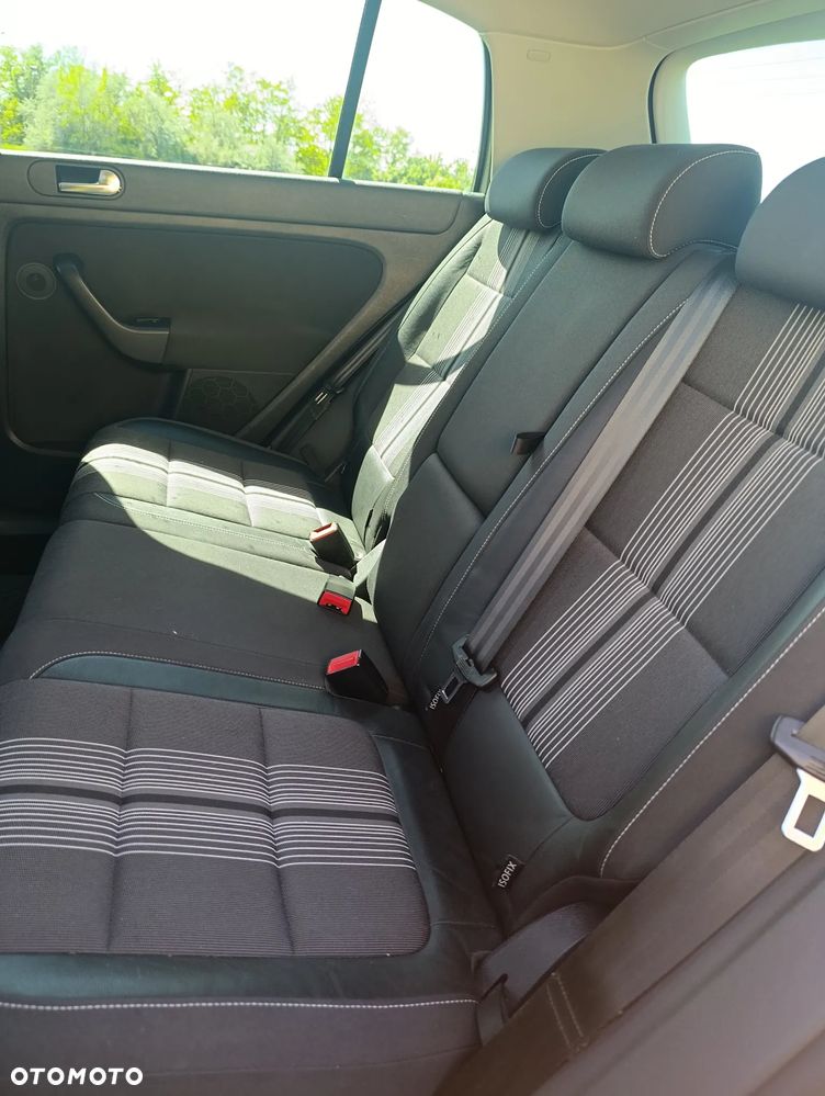 Volkswagen Golf Plus 1.6 TDI Comfortline - 6