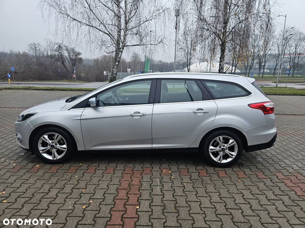 Ford Focus 1.6 TDCi DPF Champions Edition - 9