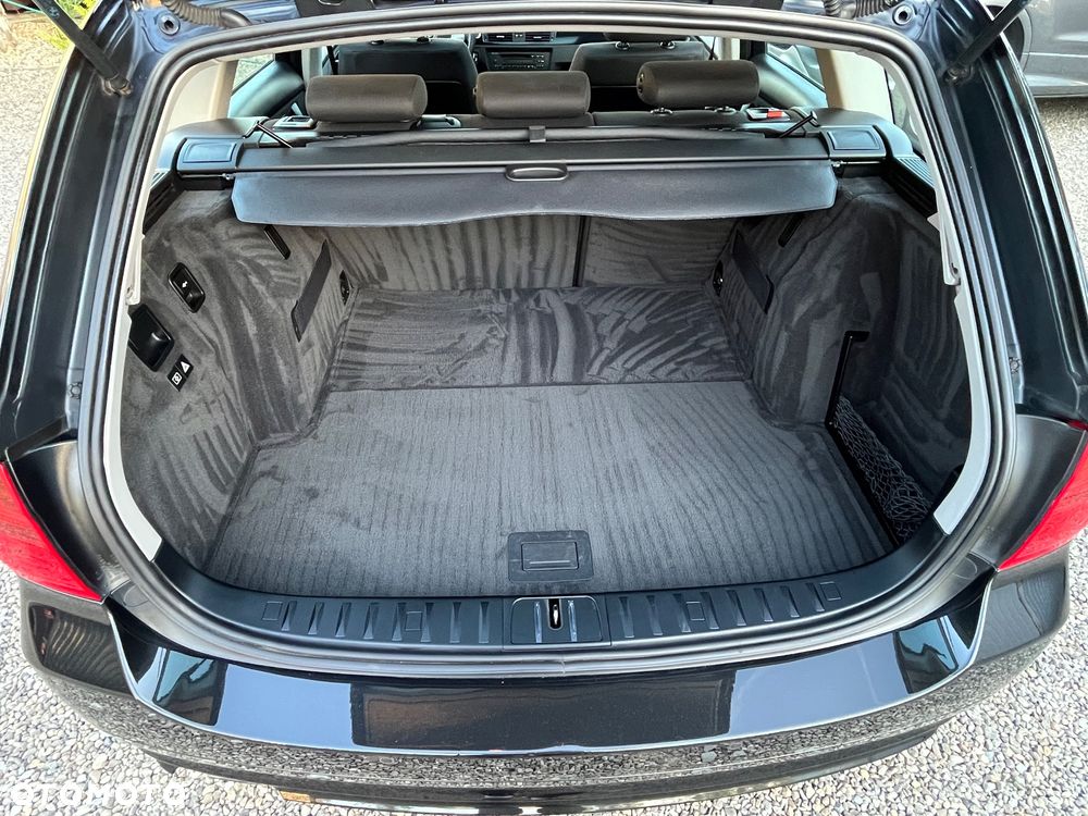 BMW Seria 3 - 34