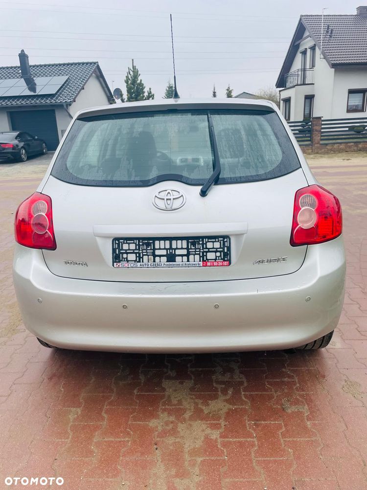 Toyota Auris 1.6 VVT-i Team - 6