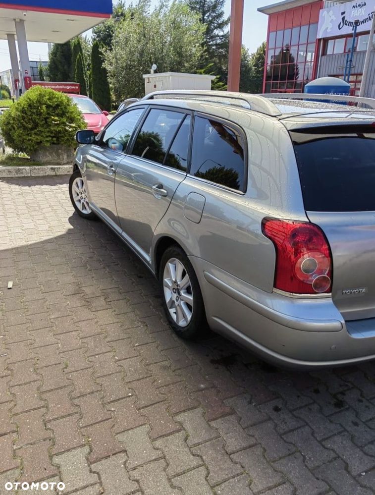 Toyota Avensis 2.0 D-4D Sol+NAVI - 3