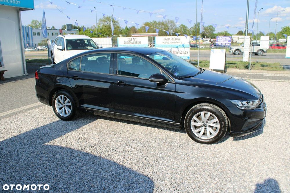 Volkswagen Passat - 5