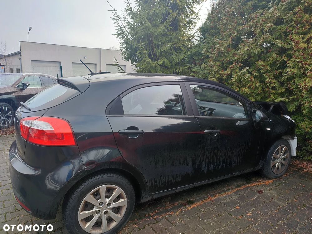 Kia Rio 1.2 M - 3