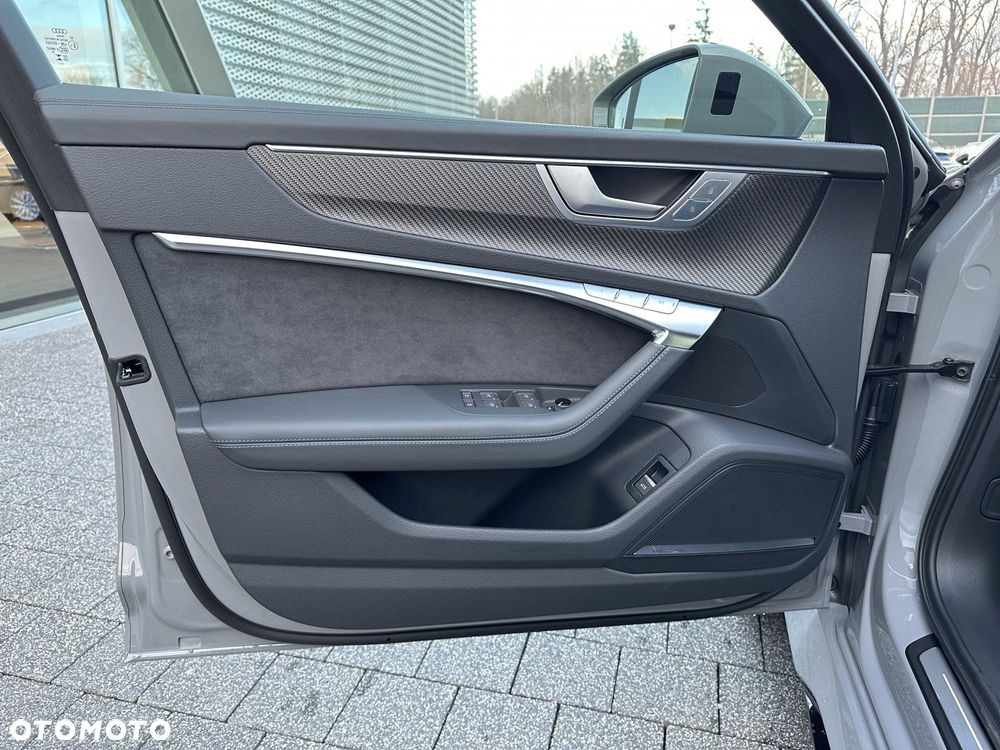Audi RS6 Avant - 11