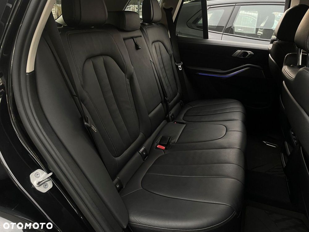 BMW X5 xDrive25d - 22