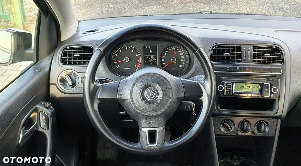 Volkswagen Polo - 9