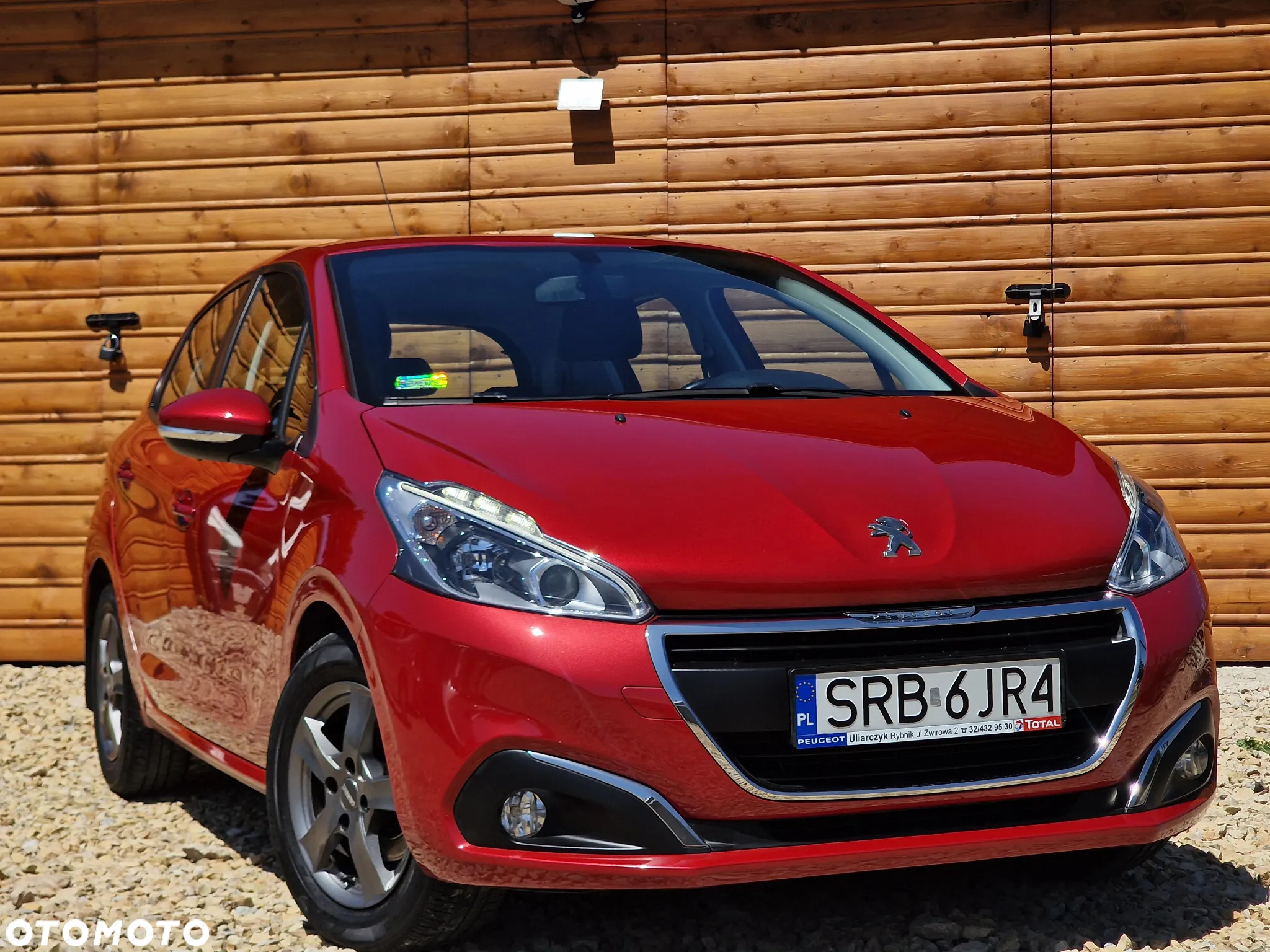 Peugeot 208 1.2 PureTech Allure - 12