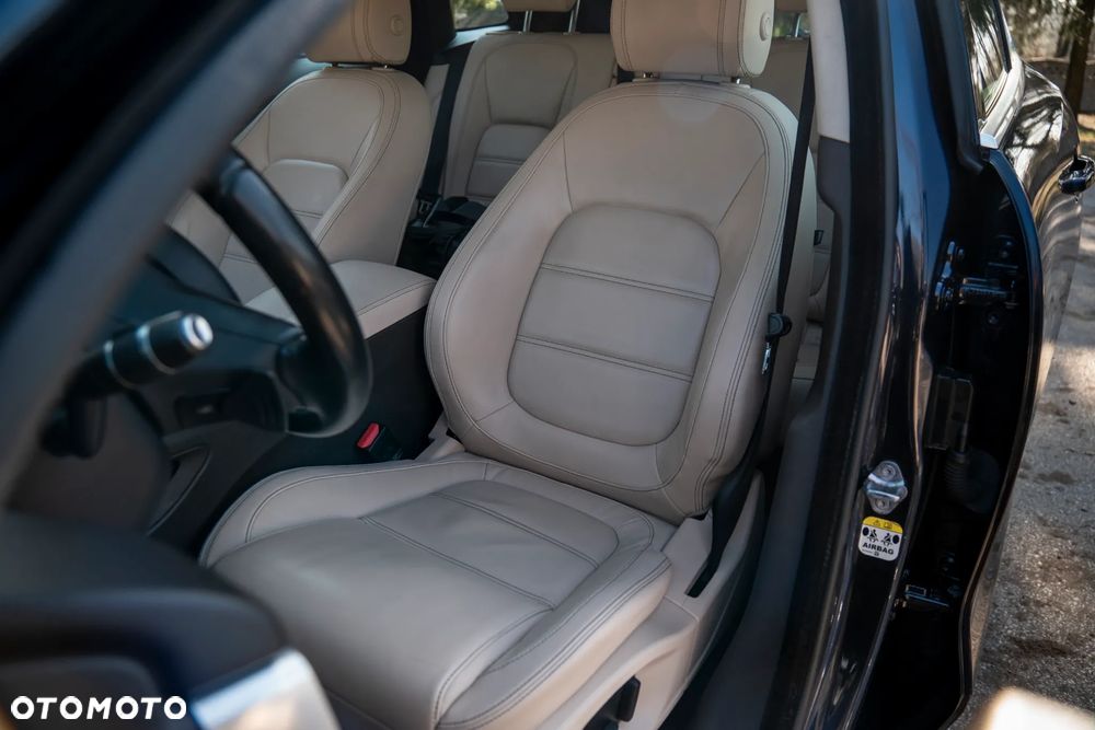 Jaguar F-Pace 30d AWD 300 Sport - 29