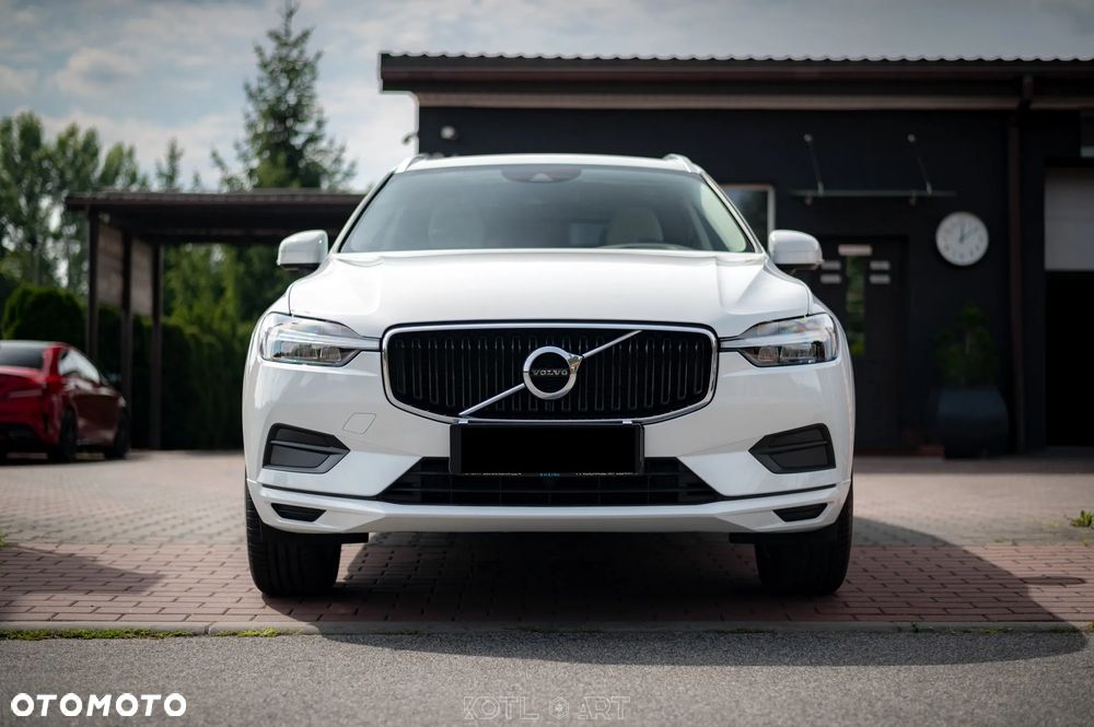 Volvo XC 60 T4 Momentum - 8