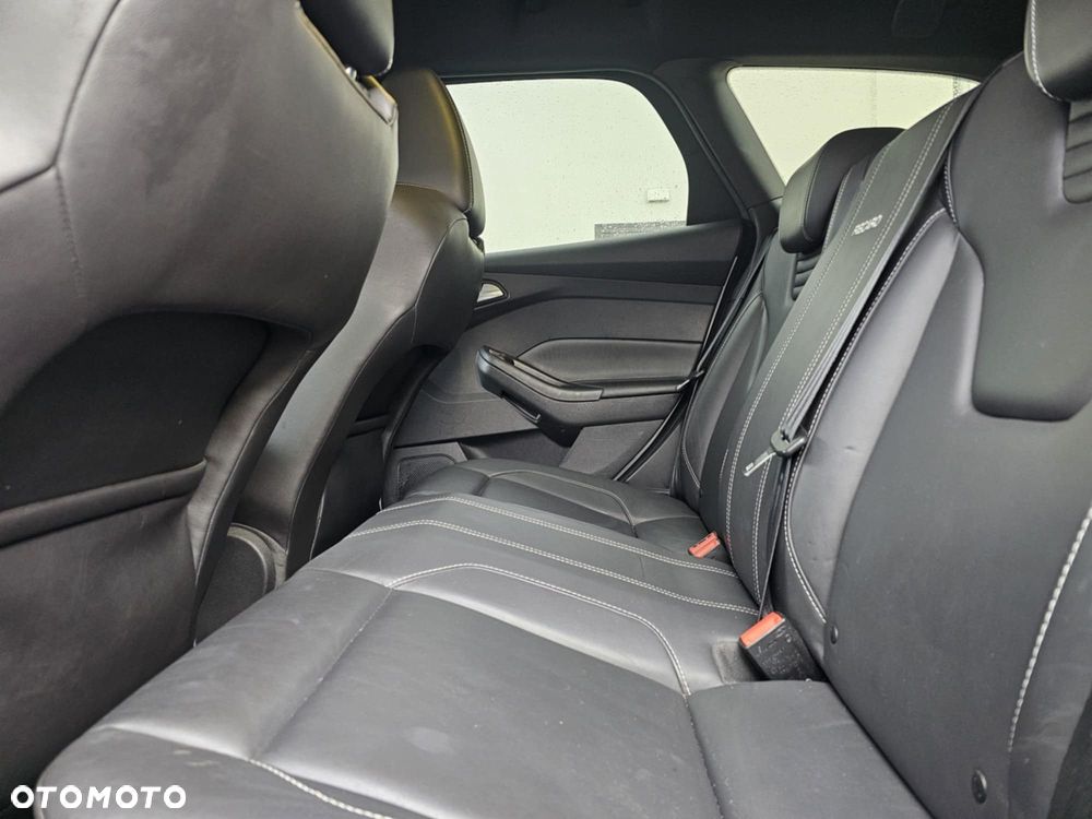 Ford Focus 2.0 EcoBoost ST - 10