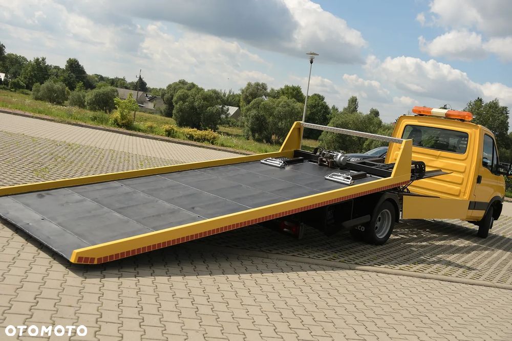 Iveco DAILY 35C15 / PRZEBIEG JEDYNE 30 TYŚ KM! / AUTOLAWETA / IDEALNY STAN! - 34