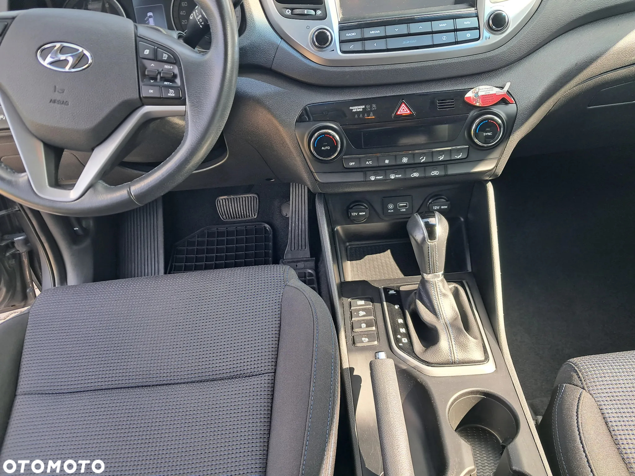 Hyundai Tucson 1.7 CRDI BlueDrive Comfort 2WD DCT - 9