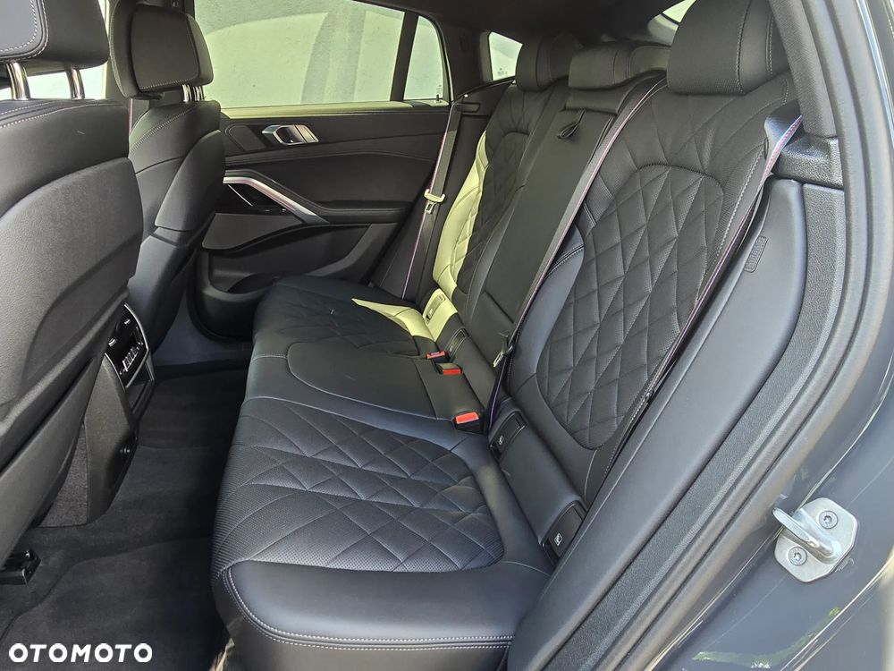 BMW X6 - 8
