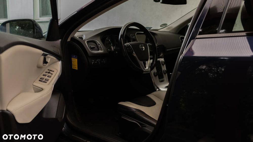 Volvo V40 Cross Country D2 - 17