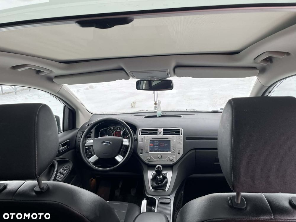 Ford Kuga 2.0 TDCi 4x4 Titanium - 6