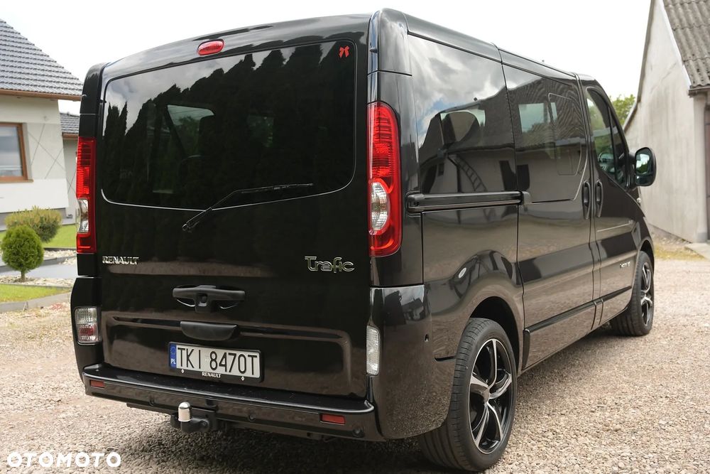 Renault Trafic FAP Passenger Black Edition - 7