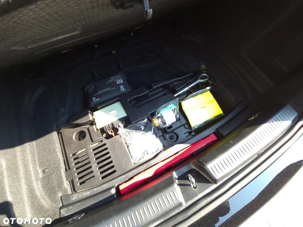 Mercedes-Benz Klasa A 200 d Edycja specjalna 8G-DCT - 26