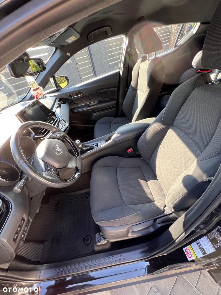 Toyota C-HR - 12