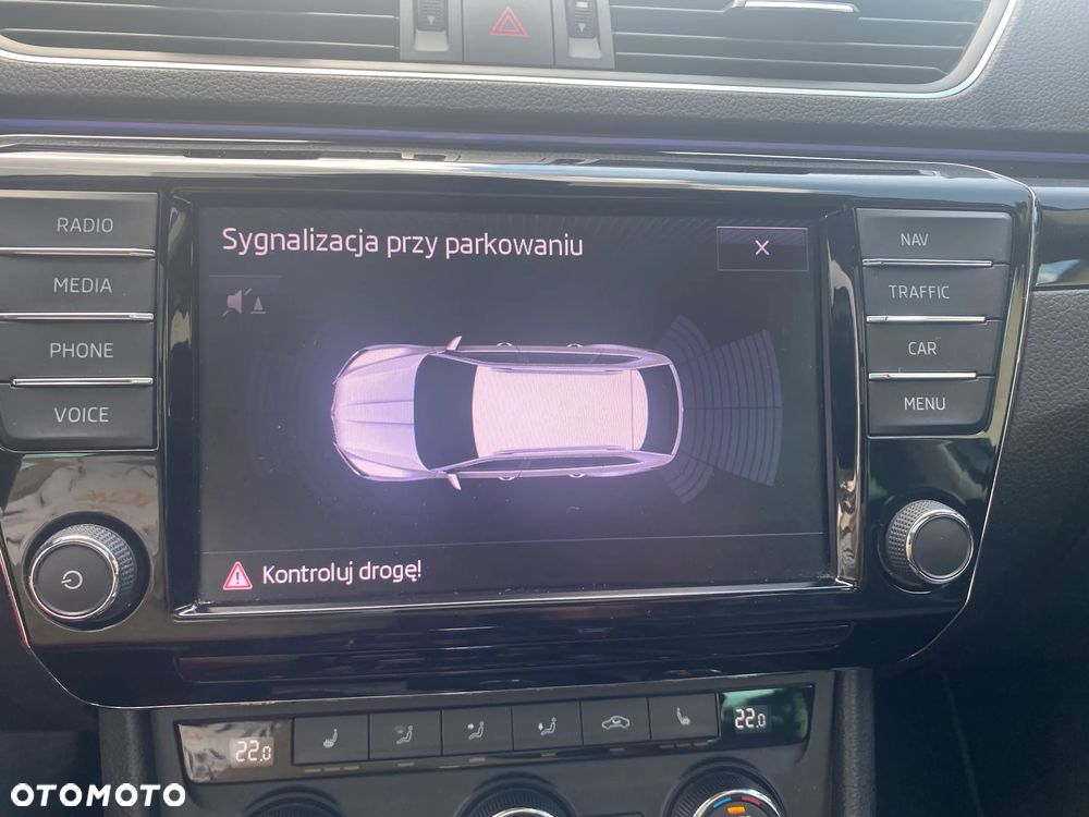 Skoda Superb 2.0 TDI L&K DSG - 31