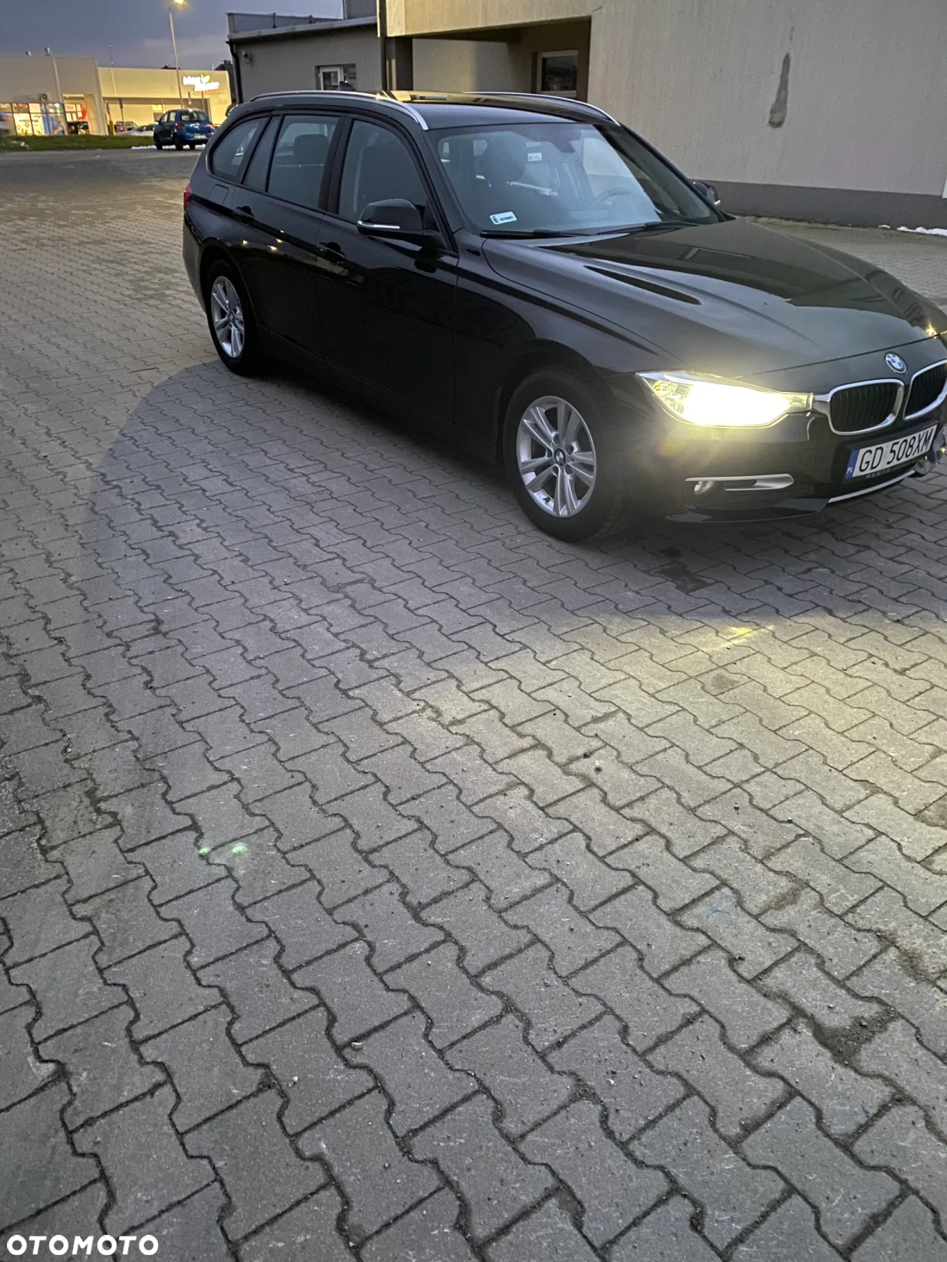 BMW Seria 3 318d Touring Modern Line - 2