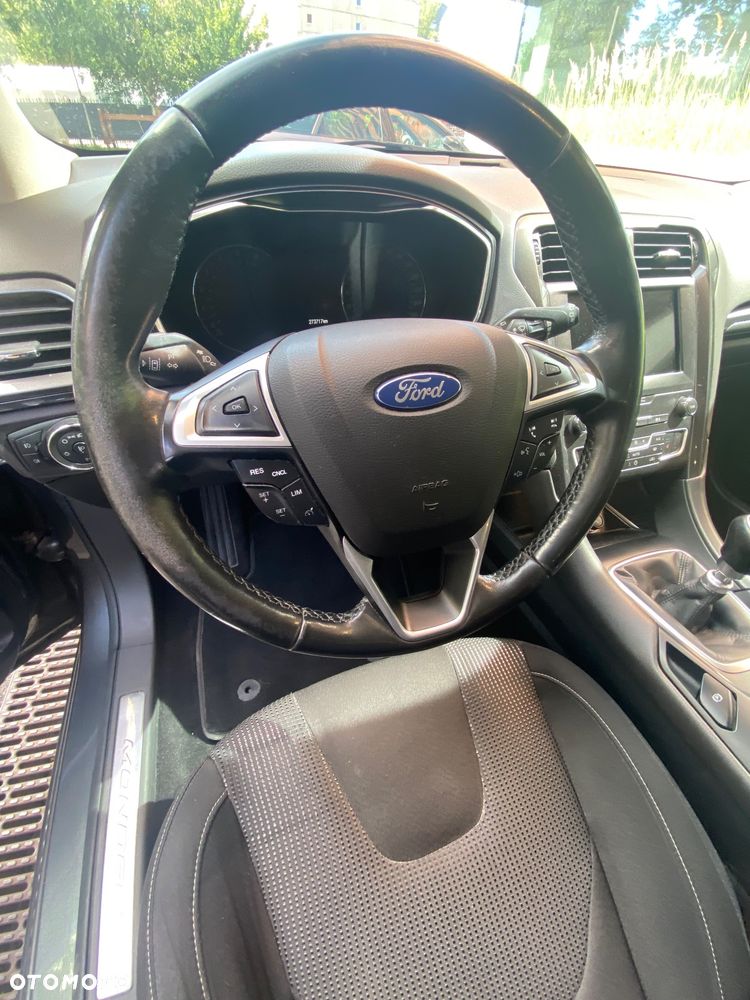 Ford Mondeo 2.0 EcoBlue Titanium - 23