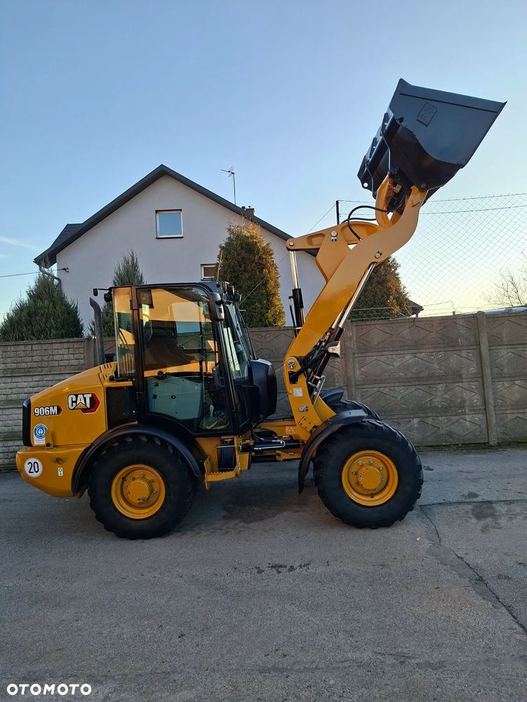 Caterpillar CAT 906 M - 18
