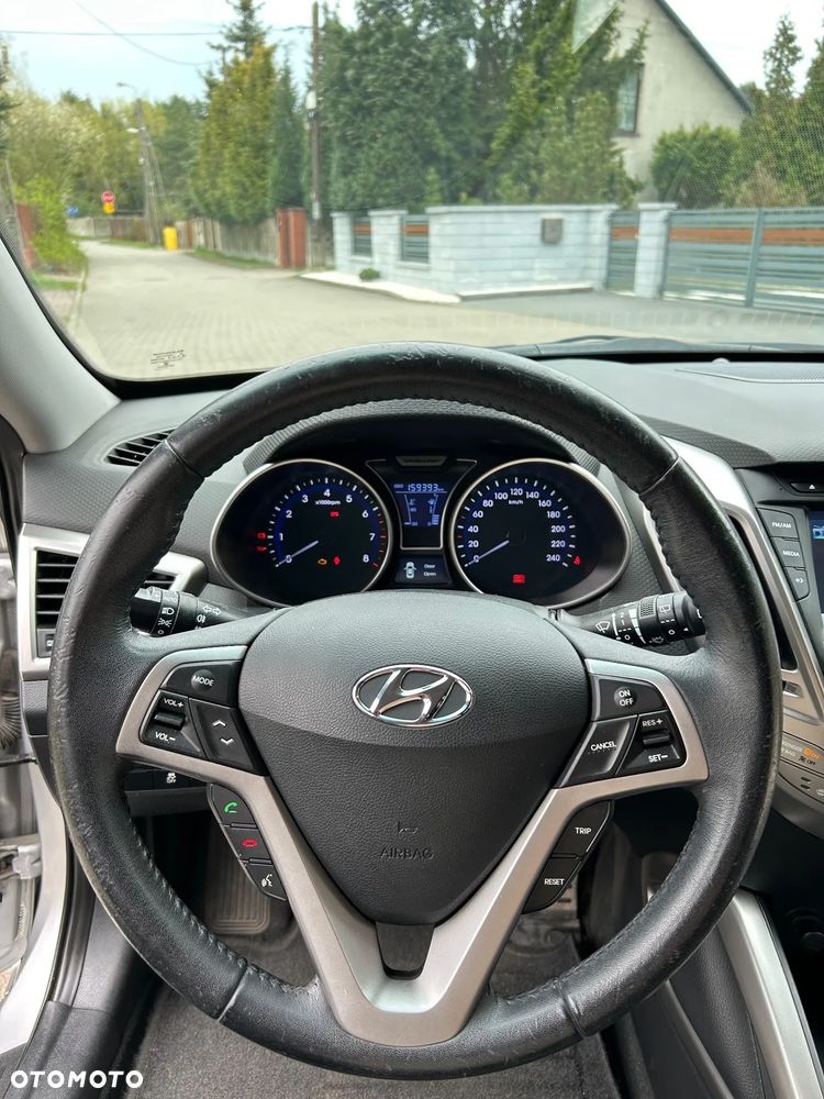 Hyundai Veloster 1.6 Style - 14