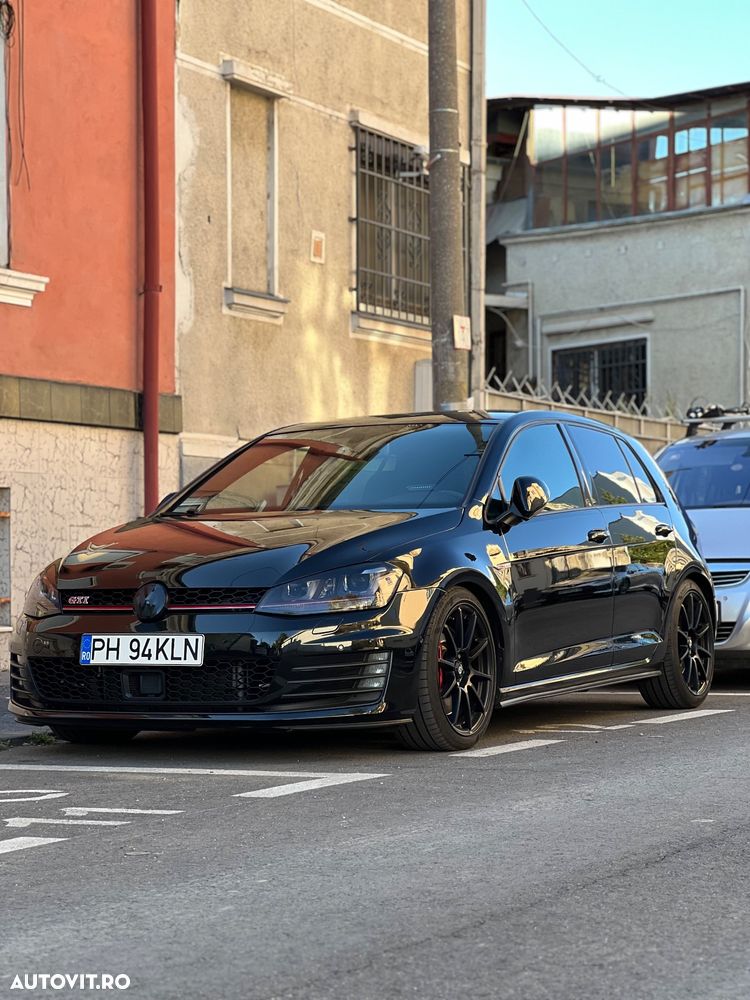 Volkswagen Golf 2.0 TSI BMT 4Mot DSG R - 15