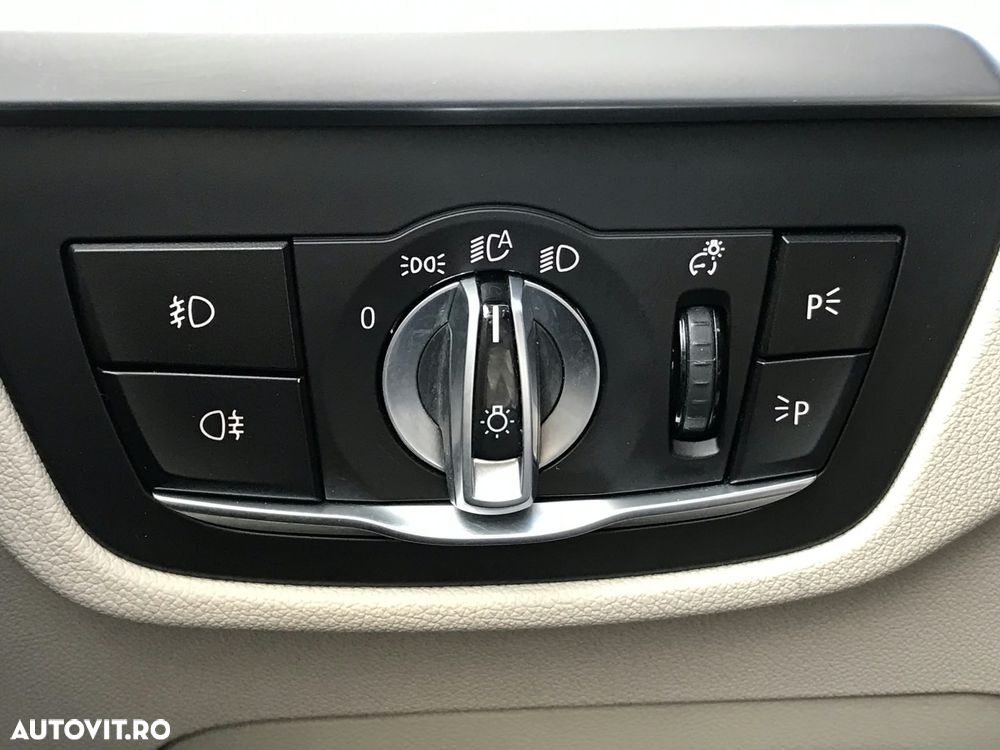 BMW X3 xDrive20d AT Luxury Line - 25
