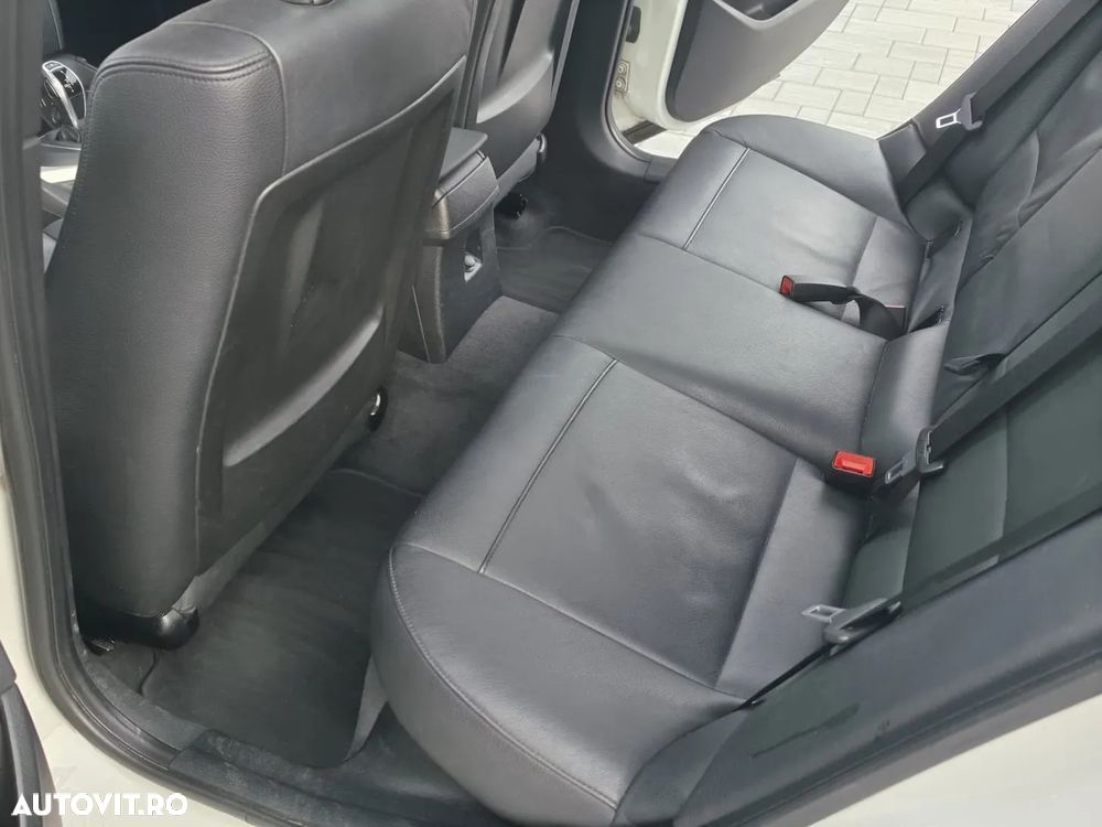 BMW X1 - 16