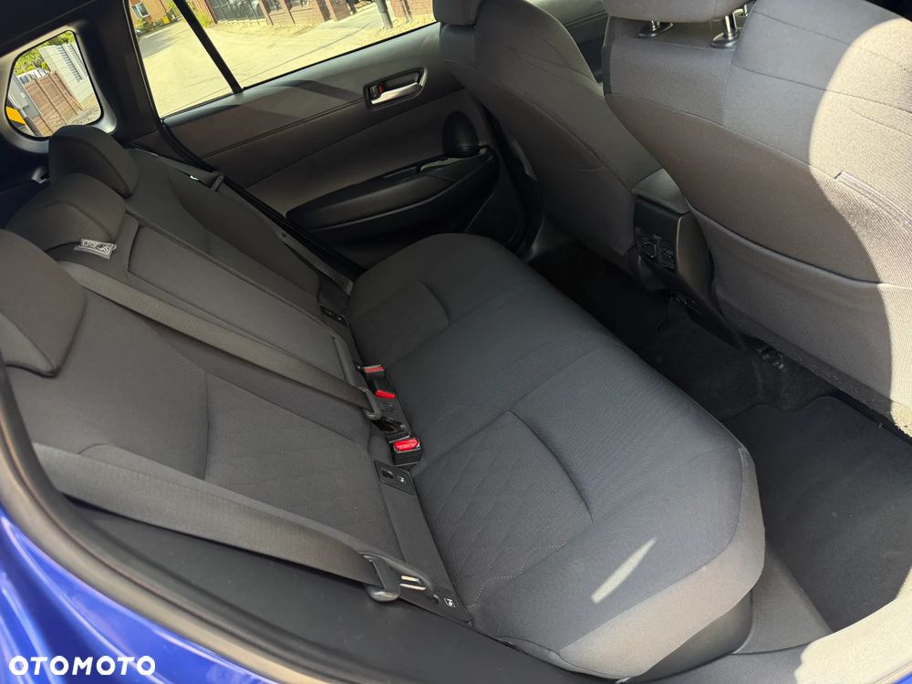 Toyota Corolla Cross 2.0 Hybrid Comfort - 31