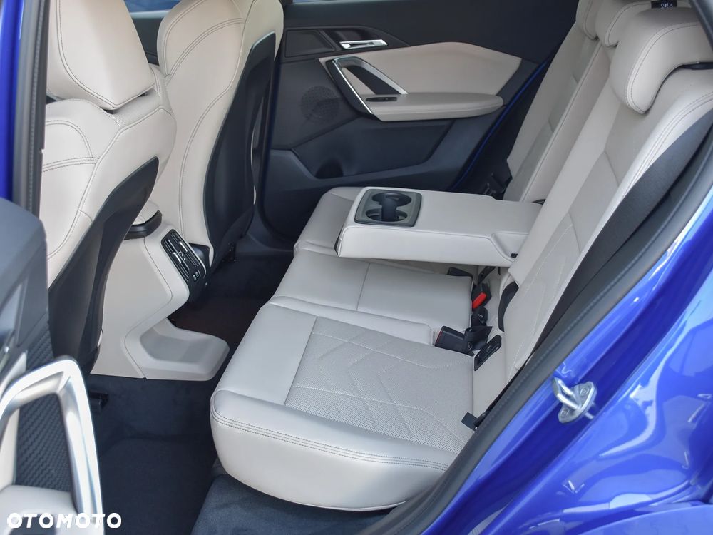 BMW X2 sDrive18d - 34