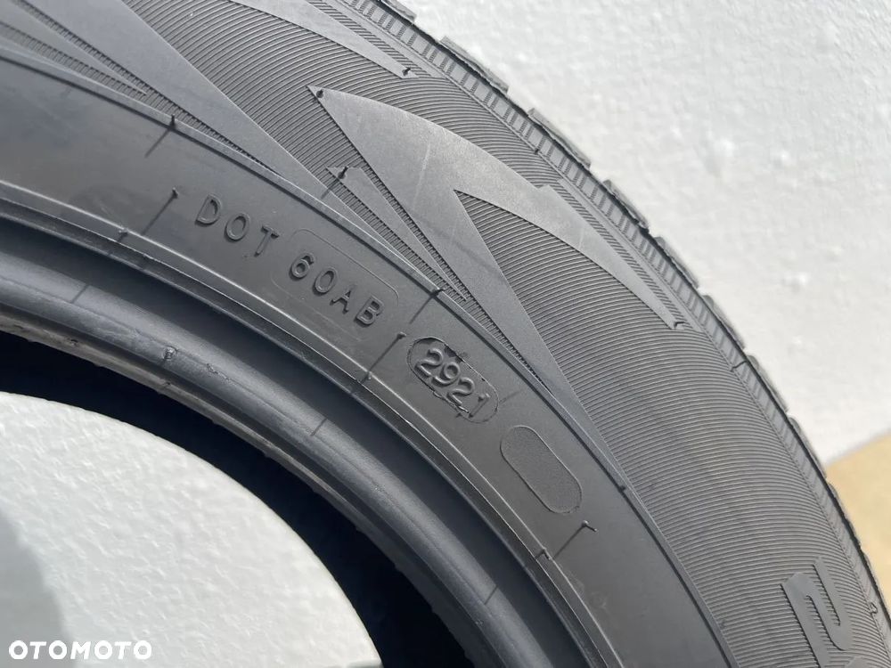 OPONY ZIMOWE 205/65/16 205/65R16 95H NOKIAN WR D4 - 7