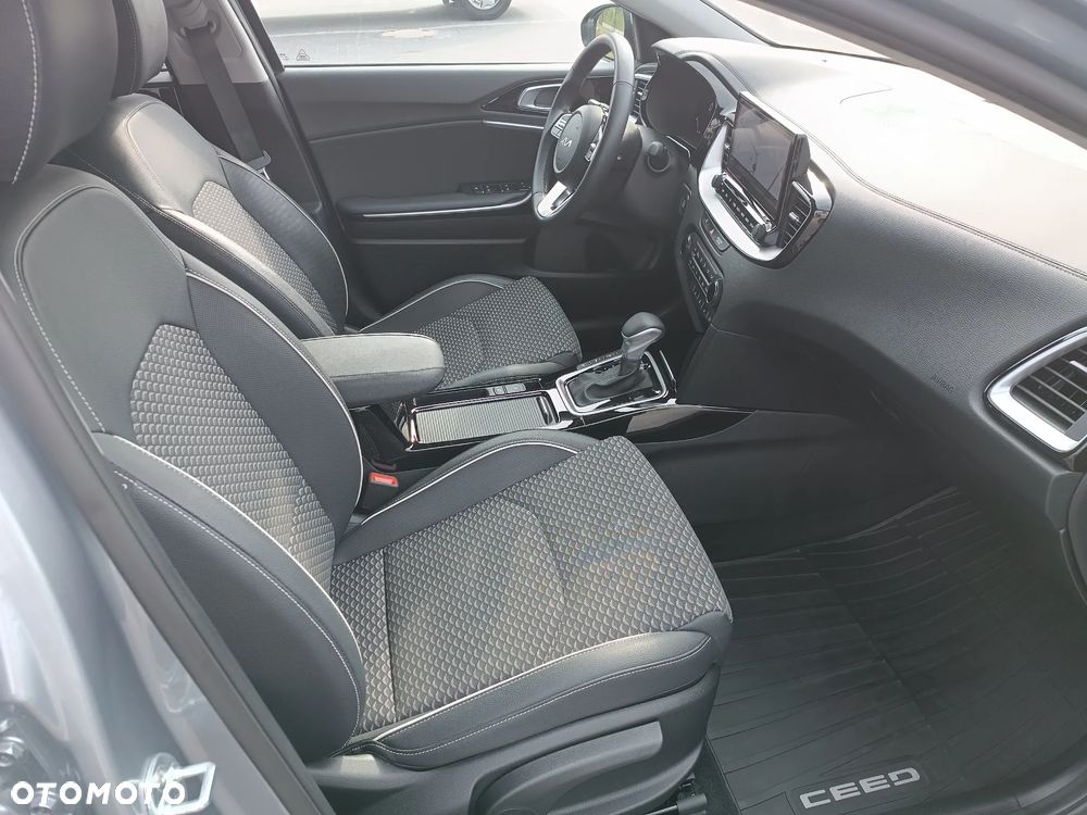 Kia Ceed 1.5 T-GDI L Business Line Plus DCT - 10