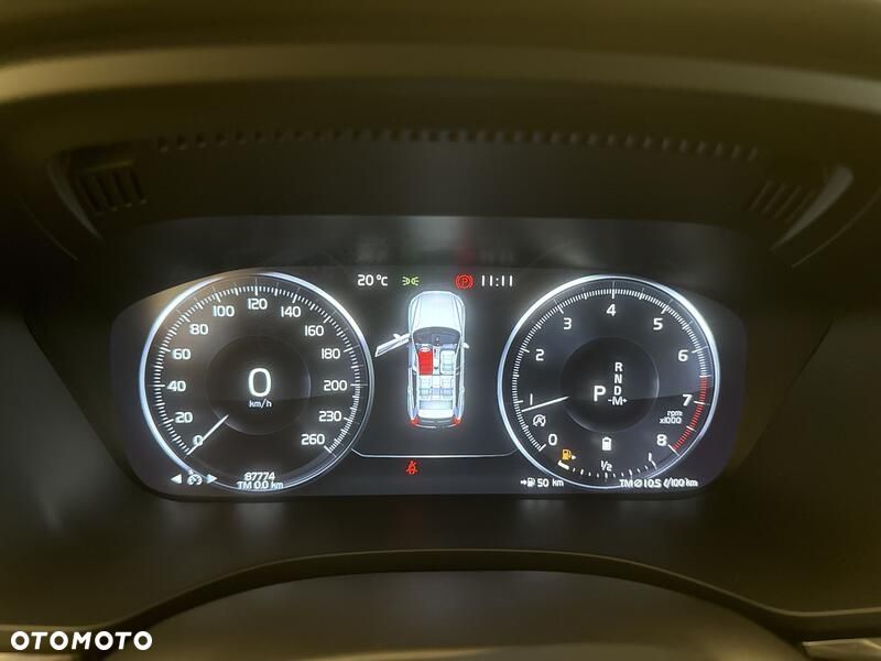 Volvo XC 60 B4 B Momentum Pro - 14