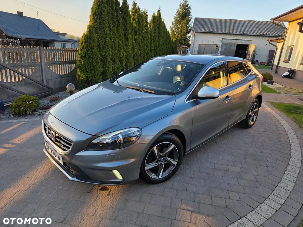 Volvo V40 D2 Drive-E R-Design Momentum - 3