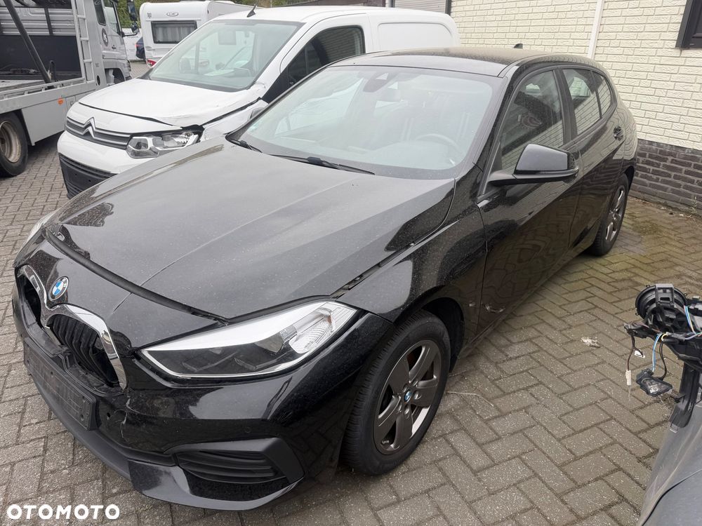 BMW Seria 1 - 13