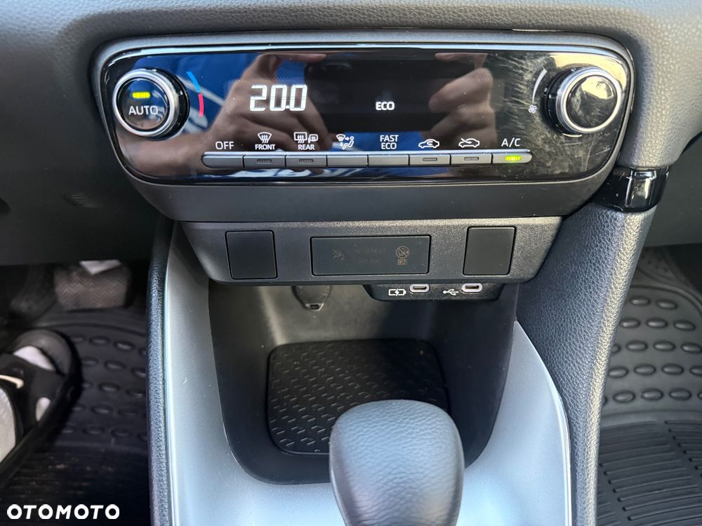 Toyota Yaris Hybrid 1.5 Comfort - 18