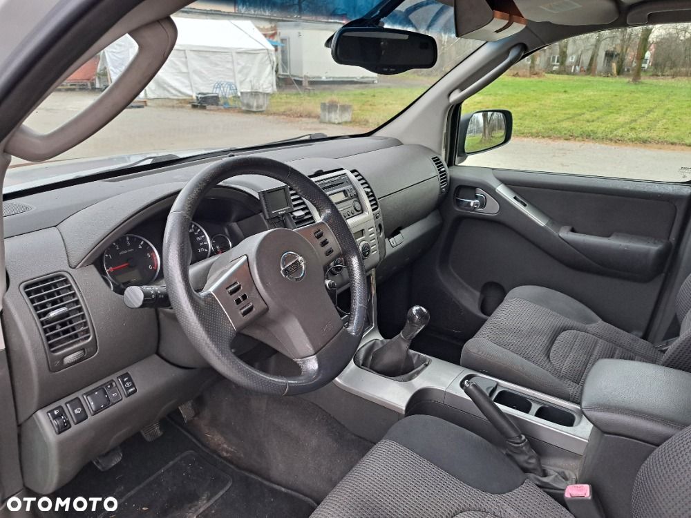 Nissan Pathfinder - 8