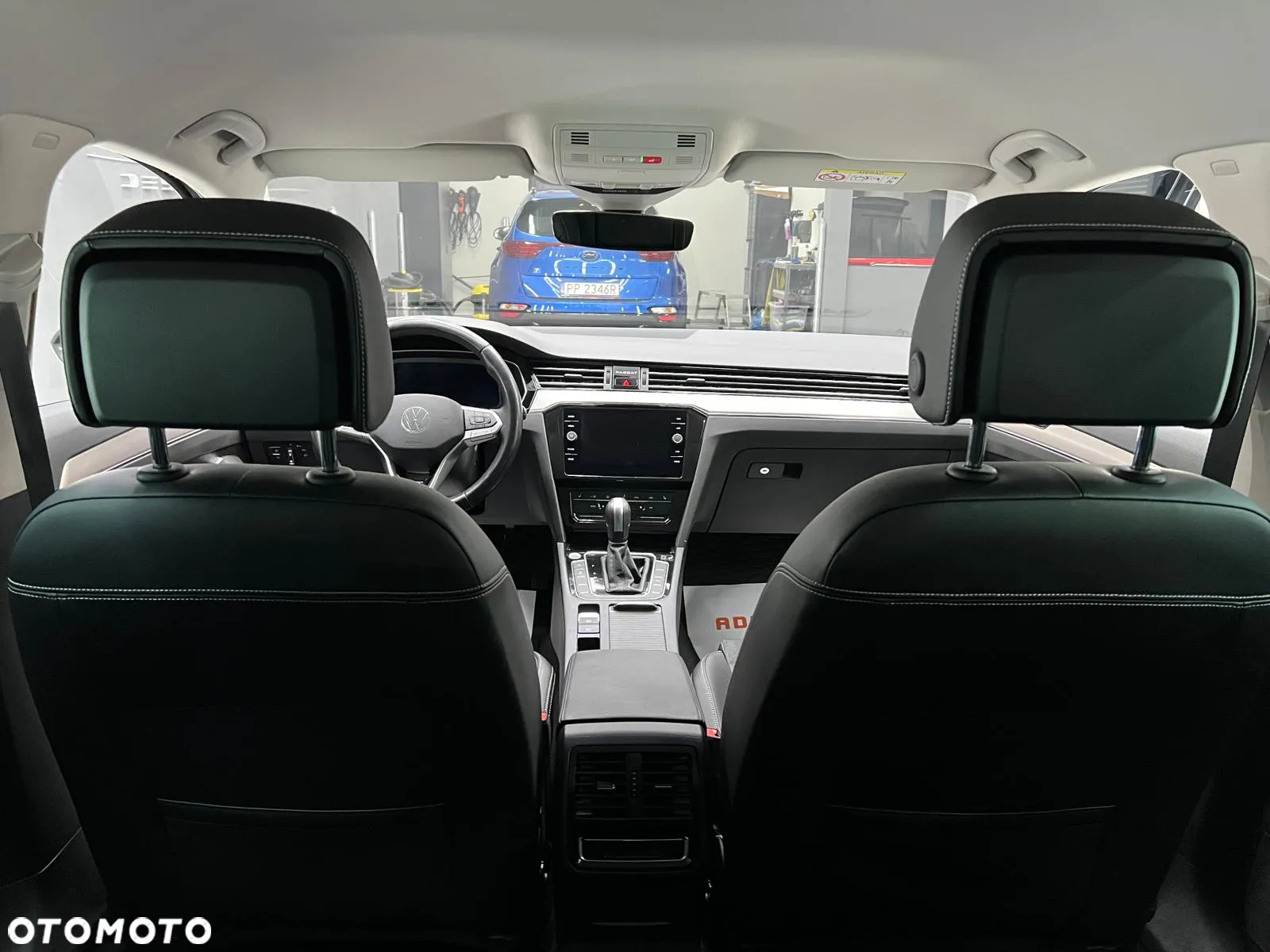 Volkswagen Passat Variant 2.0 TDI SCR DSG 4Motion Business - 14