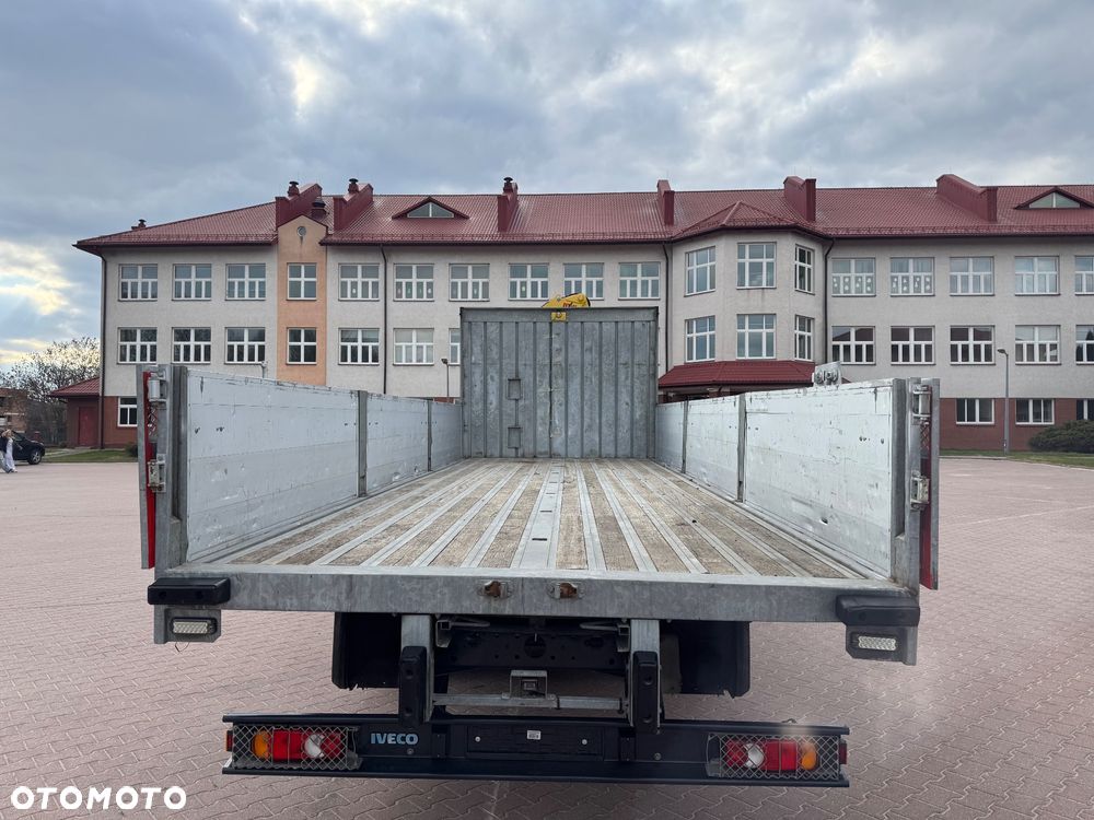 Iveco EUROCARGO 180E25 / Euro 6 / 4X2 / SKRZYNIOWY 7,5m + HDS HYVA HB150X UDŹWIG 5 200KG / STEROWNIE / RADIOWE / ROTATOR / AUTOMAT - 17