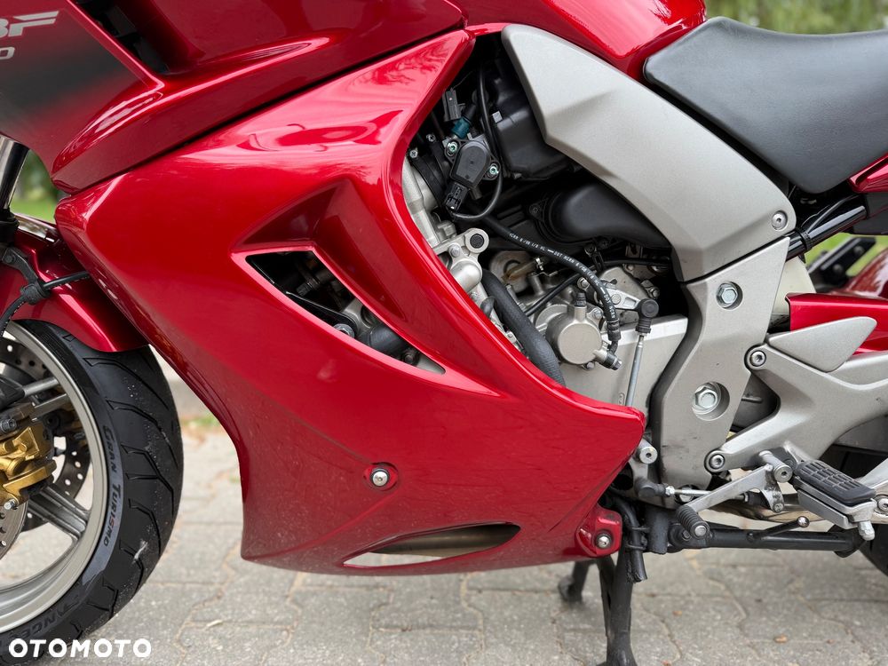 Honda CBF - 12
