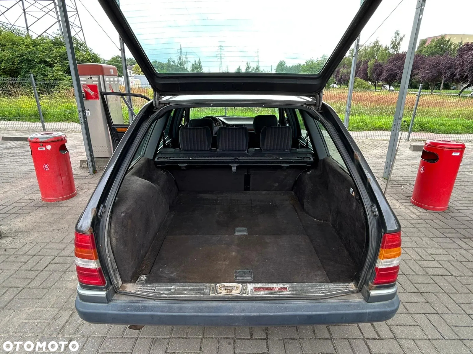 Mercedes-Benz W124 (1984-1993) - 11