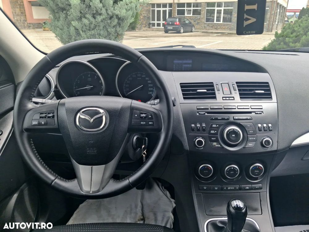 Mazda 3 - 6